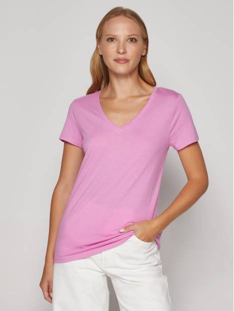 Favorite V-Neckline Short Sleeve T-Shirt