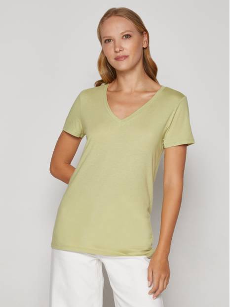 Favorite V-Neckline Short Sleeve T-Shirt